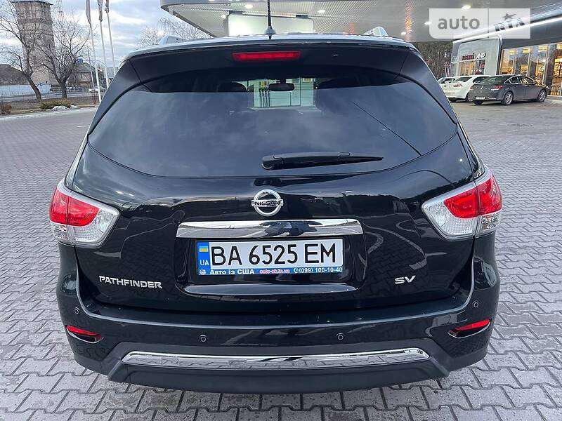 Nissan Pathfinder se