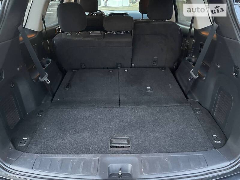 Nissan Pathfinder se