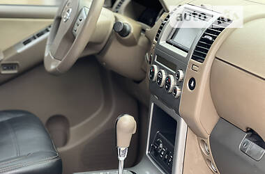 Позашляховик / Кросовер Nissan Pathfinder 2005 в 