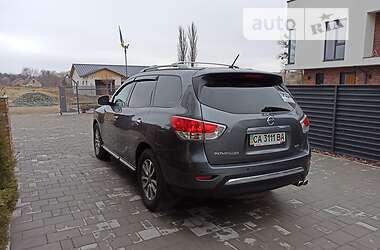 Внедорожник / Кроссовер Nissan Pathfinder 2015 в Киеве