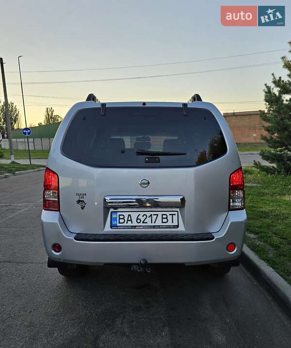 Внедорожник / Кроссовер Nissan Pathfinder 2006 в Александрие фото 10 Внедорожник / Кроссовер Nissan Pathfinder 2006 в Александрие