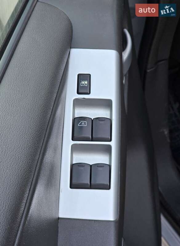 Внедорожник / Кроссовер Nissan Pathfinder 2006 в Александрие фото 26 Внедорожник / Кроссовер Nissan Pathfinder 2006 в Александрие