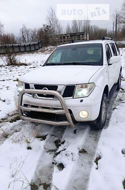 Позашляховик / Кросовер Nissan Pathfinder 2005 в Києві