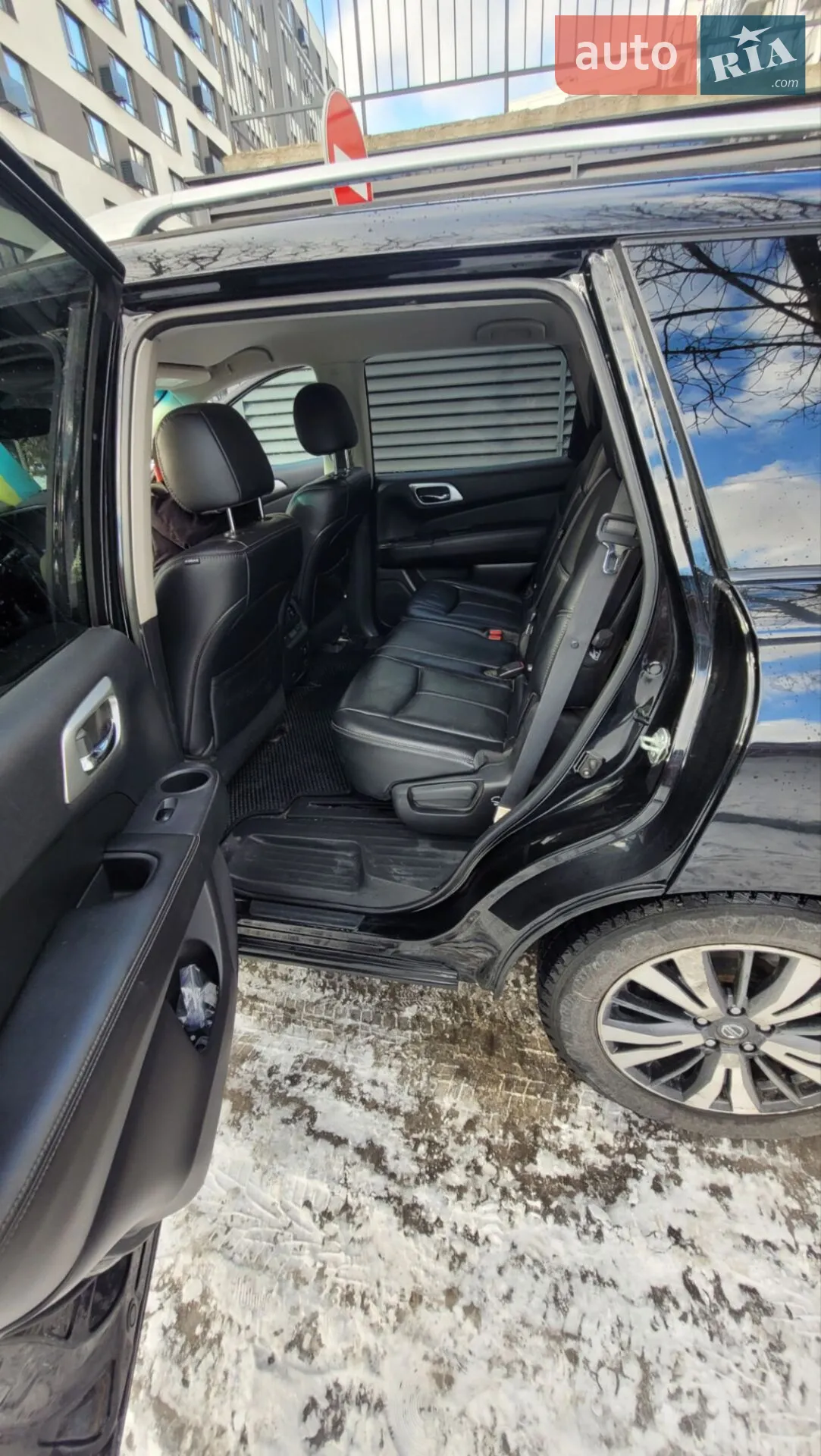 2017 Nissan Pathfinder - мініатюра 3