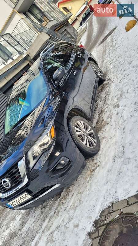 Внедорожник / Кроссовер Nissan Pathfinder 2017 в Львове