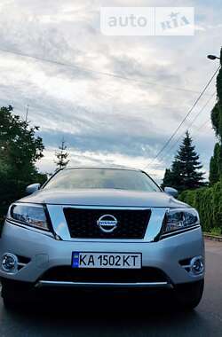 Внедорожник / Кроссовер Nissan Pathfinder 2015 в Киеве