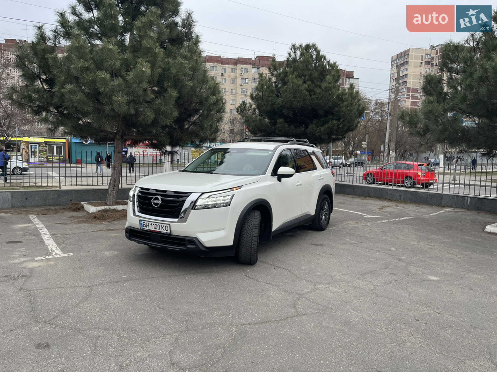 2022 Nissan Pathfinder - мініатюра 3