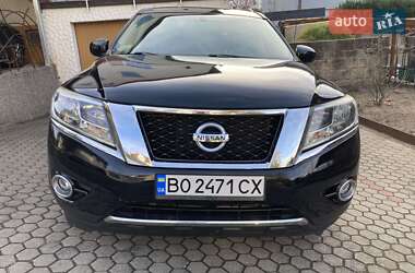 Позашляховик / Кросовер Nissan Pathfinder 2013 в Києві