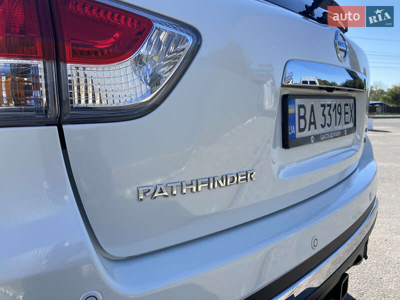 Внедорожник / Кроссовер Nissan Pathfinder 2015 в Виннице