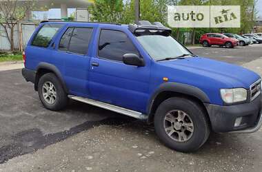 Позашляховик / Кросовер Nissan Pathfinder 1999 в Києві