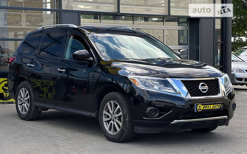 Позашляховик / Кросовер Nissan Pathfinder 2015 в Івано-Франківську