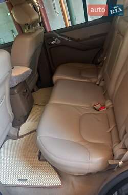 Внедорожник / Кроссовер Nissan Pathfinder 2006 в 