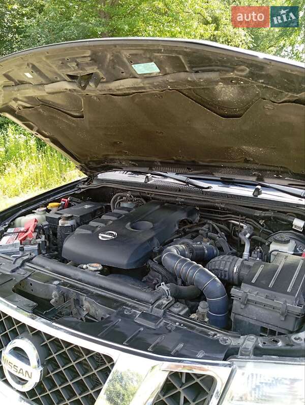 Внедорожник / Кроссовер Nissan Pathfinder 2011 в Львове