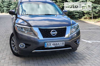 Внедорожник / Кроссовер Nissan Pathfinder 2013 в Харькове