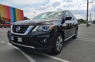 Позашляховик / Кросовер Nissan Pathfinder 2016 в Києві