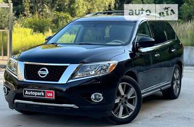 Внедорожник / Кроссовер Nissan Pathfinder 2015 в Киеве