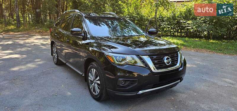 Nissan Pathfinder 2018
