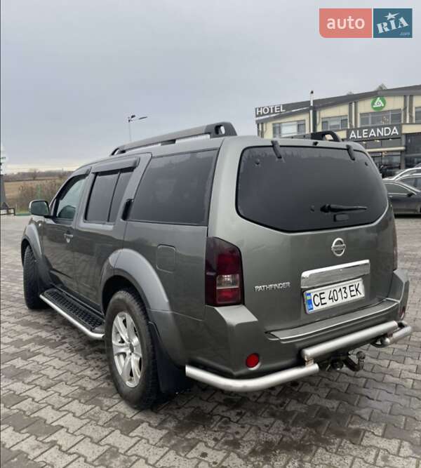Позашляховик / Кросовер Nissan Pathfinder 2005 в Смілі