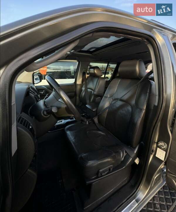 Позашляховик / Кросовер Nissan Pathfinder 2005 в Смілі