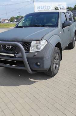 Позашляховик / Кросовер Nissan Pathfinder 2005 в Броварах