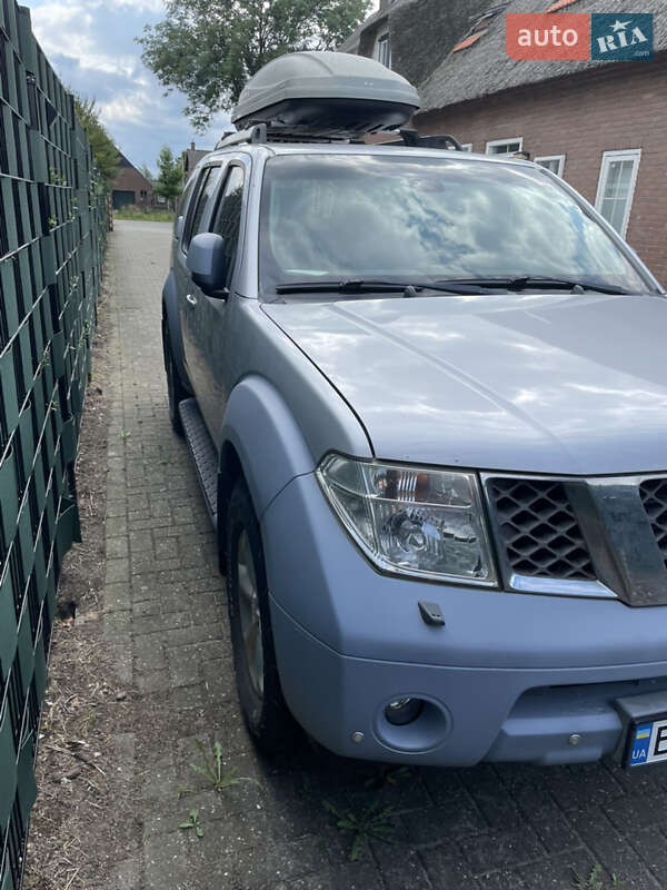 Внедорожник / Кроссовер Nissan Pathfinder 2008 в Сумах