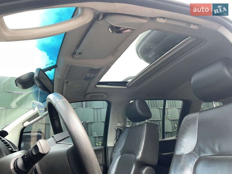Внедорожник / Кроссовер Nissan Pathfinder 2008 в Сумах