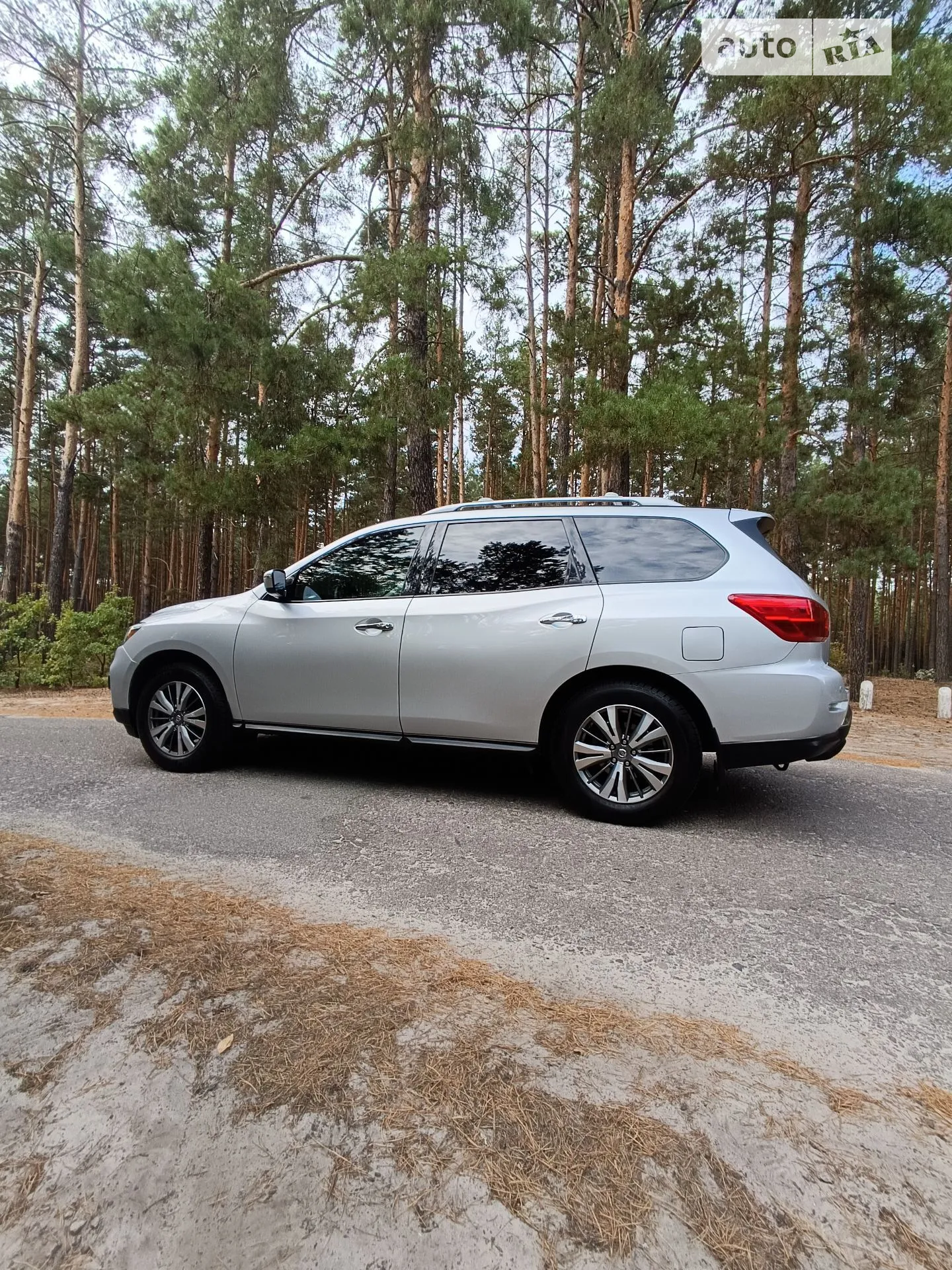 2020 Nissan Pathfinder - мініатюра 3