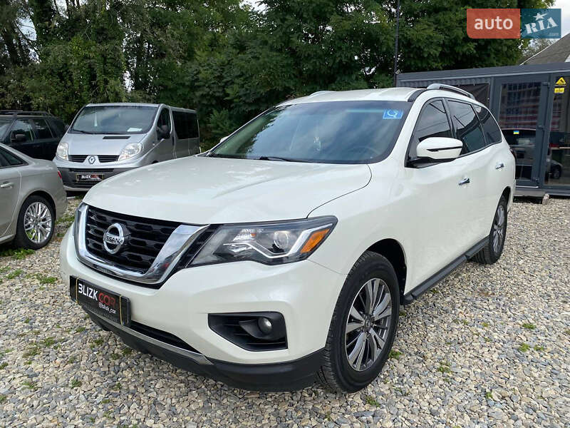 Nissan Pathfinder 2018