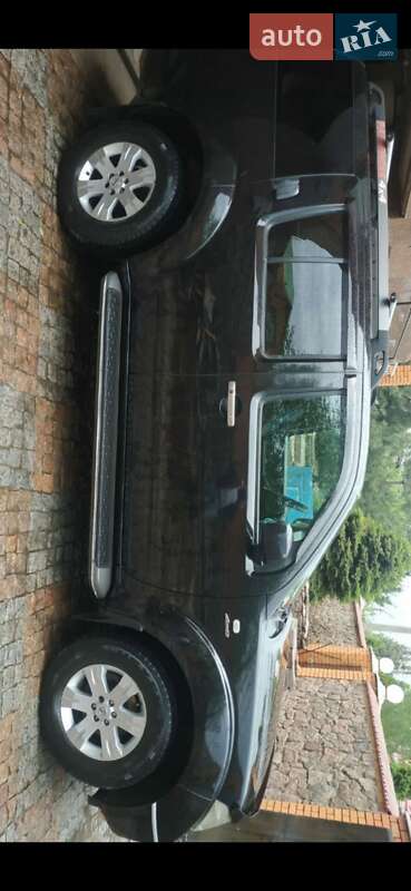 Внедорожник / Кроссовер Nissan Pathfinder 2005 в Кривом Роге