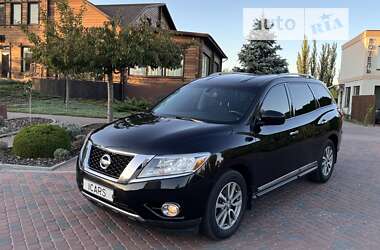 Позашляховик / Кросовер Nissan Pathfinder 2014 в Дніпрі