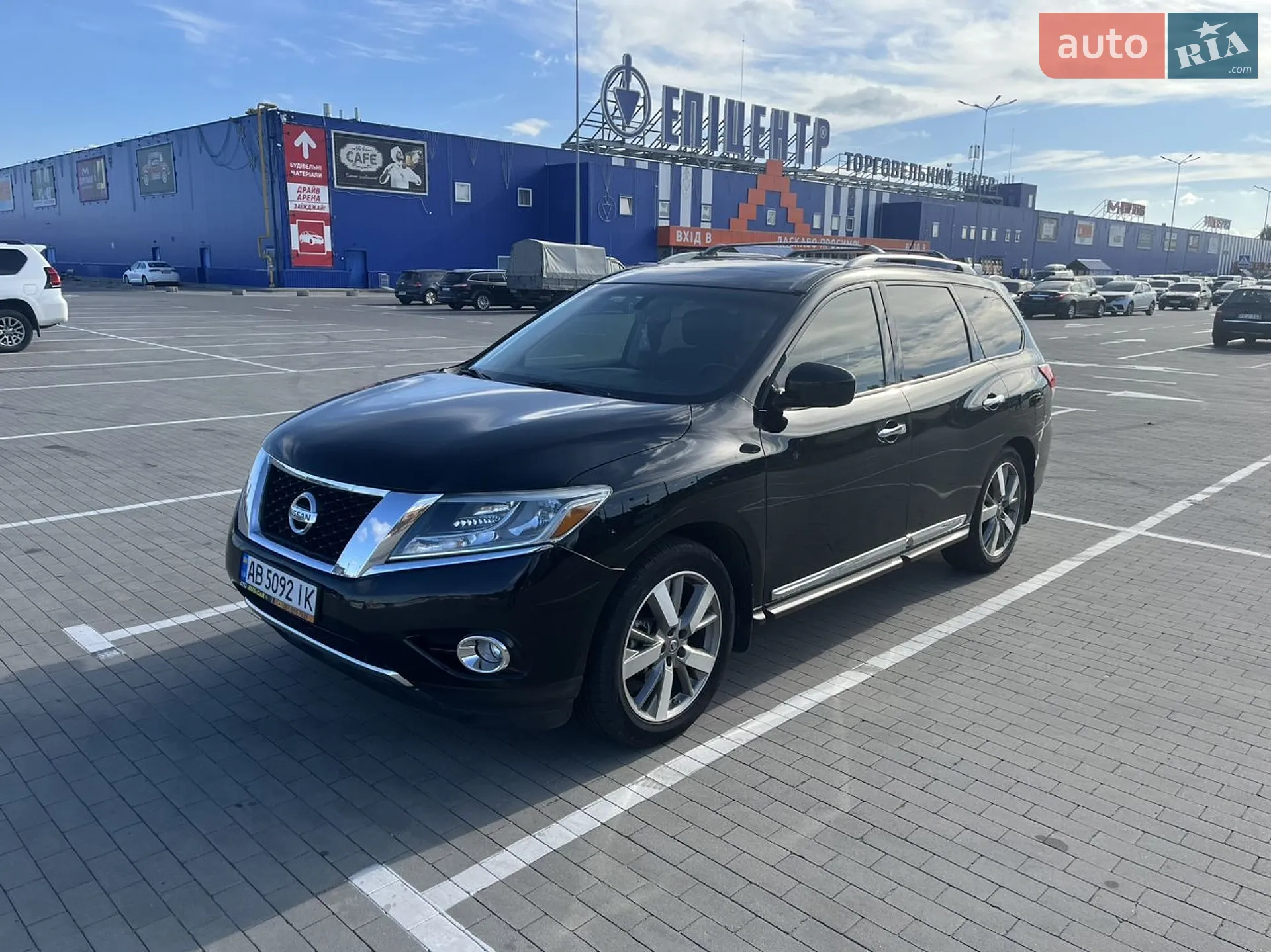 2013 Nissan Pathfinder - фото 1