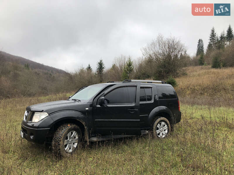 Внедорожник / Кроссовер Nissan Pathfinder 2005 в Коломые