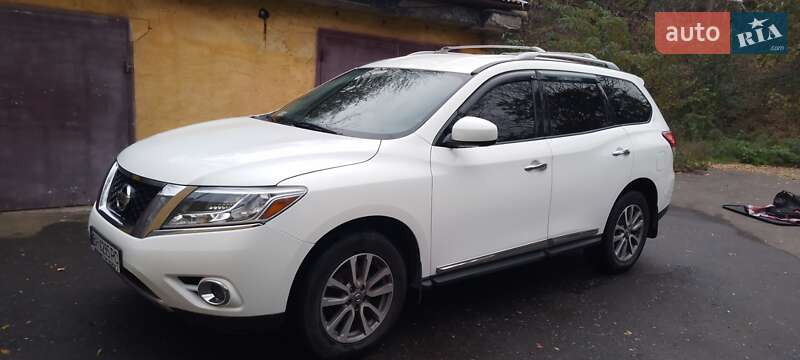 Внедорожник / Кроссовер Nissan Pathfinder 2016 в Одессе фото 36 Внедорожник / Кроссовер Nissan Pathfinder 2016 в Одессе