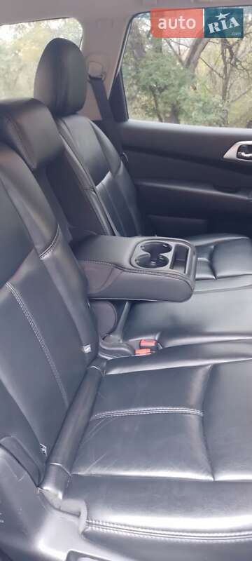 Внедорожник / Кроссовер Nissan Pathfinder 2016 в Одессе фото 56 Внедорожник / Кроссовер Nissan Pathfinder 2016 в Одессе