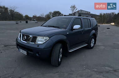 Внедорожник / Кроссовер Nissan Pathfinder 2005 в Николаеве