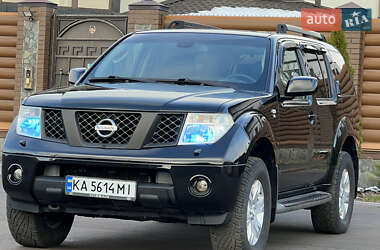 Позашляховик / Кросовер Nissan Pathfinder 2006 в Києві