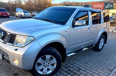 Позашляховик / Кросовер Nissan Pathfinder 2006 в Могилів-Подільському