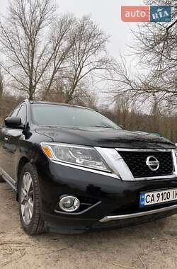 Позашляховик / Кросовер Nissan Pathfinder 2014 в Черкасах