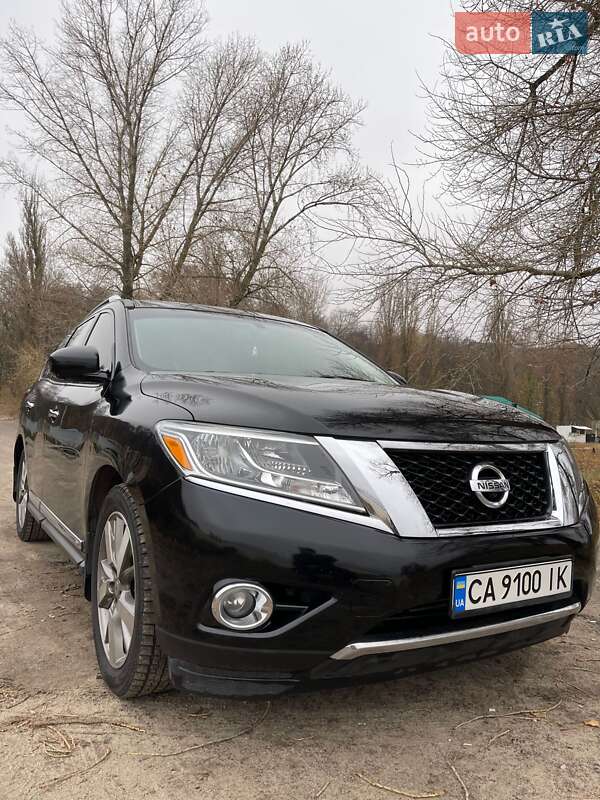 Внедорожник / Кроссовер Nissan Pathfinder 2014 в Черкассах