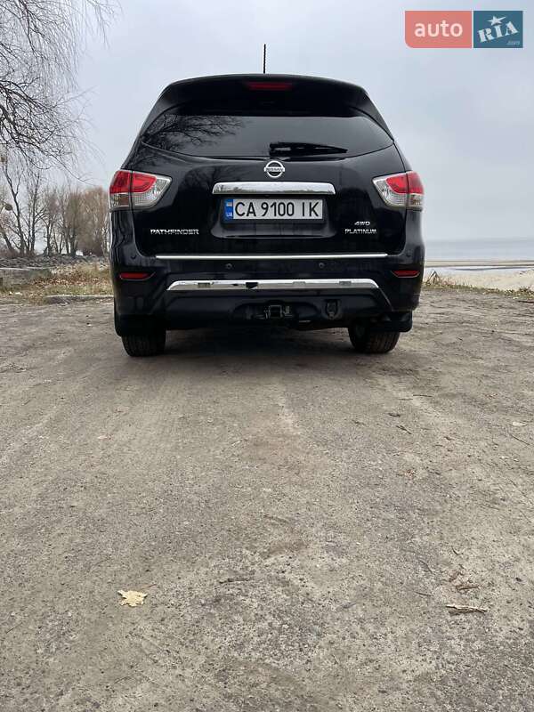 Внедорожник / Кроссовер Nissan Pathfinder 2014 в Черкассах