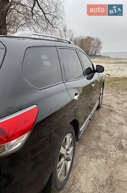 Позашляховик / Кросовер Nissan Pathfinder 2014 в Черкасах