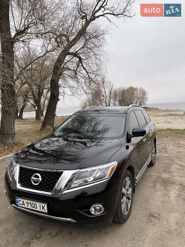 Внедорожник / Кроссовер Nissan Pathfinder 2014 в Черкассах
