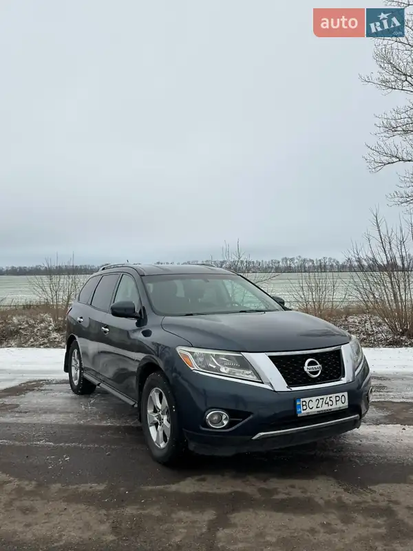 Позашляховик / Кросовер Nissan Pathfinder 2016 в 