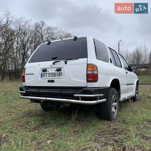 Позашляховик / Кросовер Nissan Pathfinder 1996 в Одесі