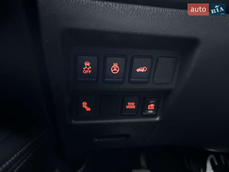 Внедорожник / Кроссовер Nissan Pathfinder 2018 в Владимире