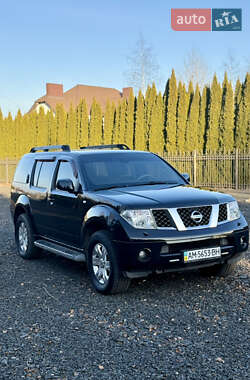 Позашляховик / Кросовер Nissan Pathfinder 2006 в Луцьку