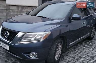 Позашляховик / Кросовер Nissan Pathfinder 2014 в Рівному