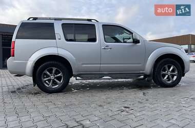 Внедорожник / Кроссовер Nissan Pathfinder 2011 в Желтых Водах