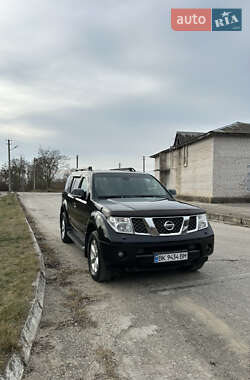 Позашляховик / Кросовер Nissan Pathfinder 2008 в Вараші