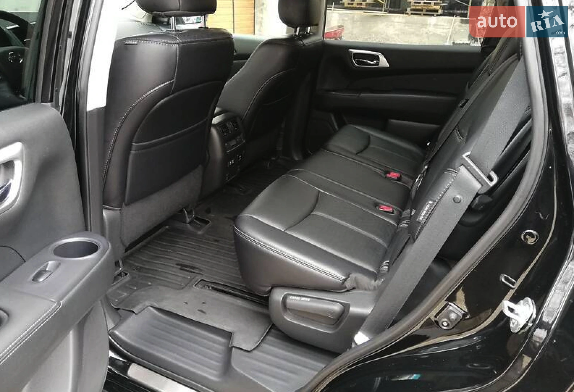 2019 Nissan Pathfinder - мініатюра 6